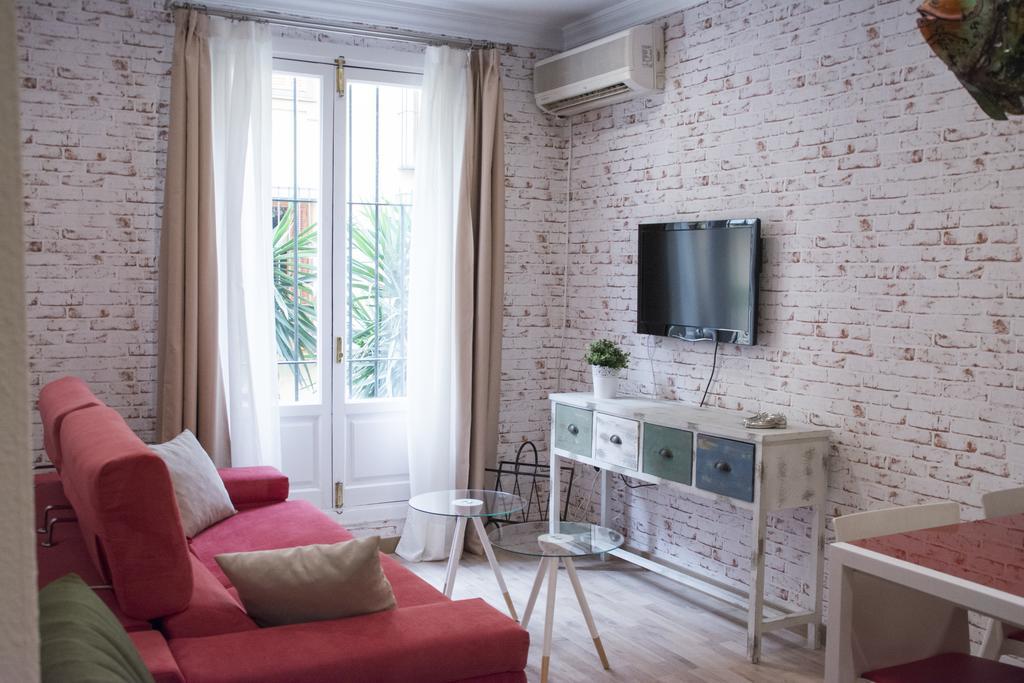 Apartamentos Sevilla Palace Exterior photo